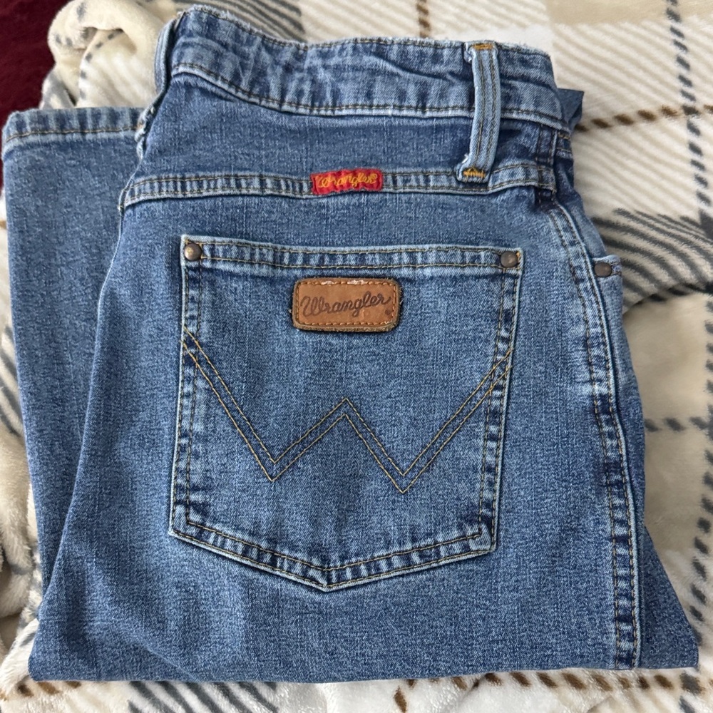 Wrangler Classic Blue Jeans with Brown Patch